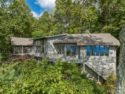 14 Dairy Gap Road sold home in Mountain Meadows, Asheville, NC
