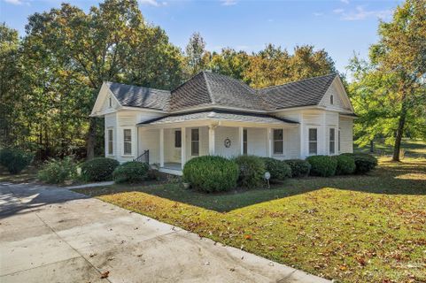 Previously sold for $239,000