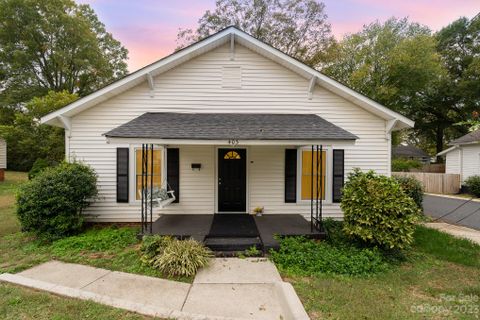 403 Doster Avenue