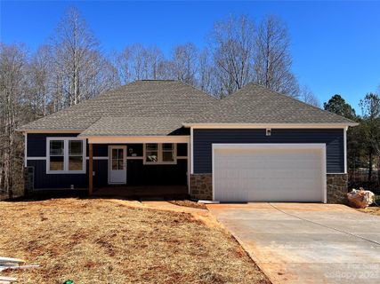 1632 Farmington Hills Drive sold home in Farmington Hills, Conover, NC