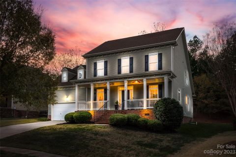 1749 Lakeland Trail Drive