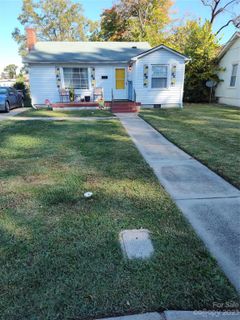 2108 St John Street 6