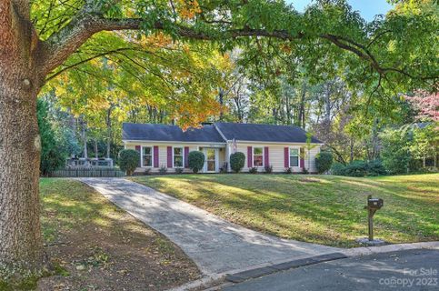 9611 Lone Oak Court