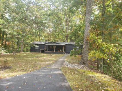 142 Winding Trail sold home in Oakridge Acres, Stanley, NC