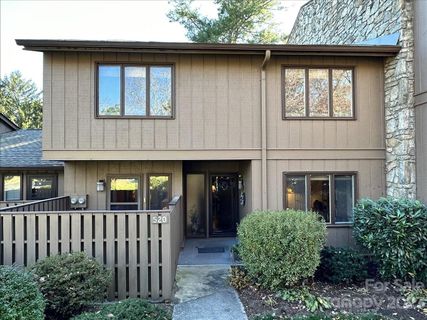 520 Crowfields Lane