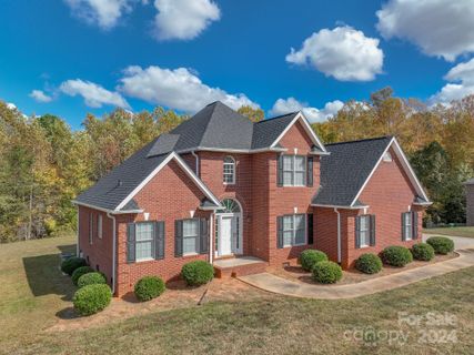 2618 Pebble Creek Drive sold home in Pebble Creek, Shelby, NC