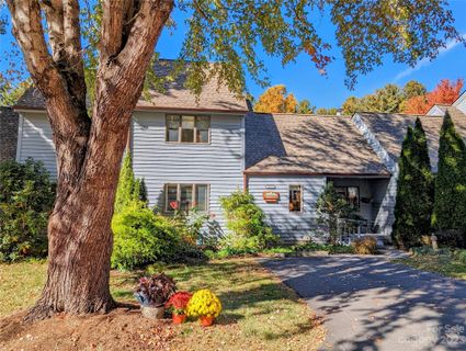 311 Robertson Street 1-H sold home in Seven Pines, Burnsville, NC