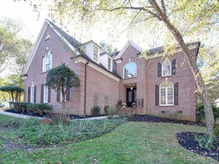 3220 Twelve Oaks Place