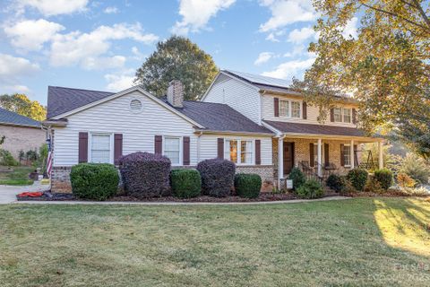 901 Sandy Lane sold home in Forest Brook, Gastonia, NC