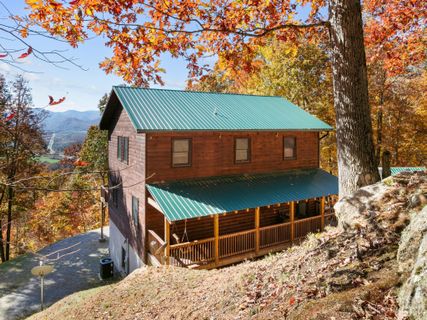 55 Baby Bunny Way sold home in Rabbits Ridge, Waynesville, NC