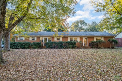 732 Glendora Drive sold home in Crab Orchard, Charlotte, NC