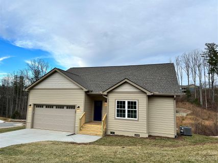 27 Robin Roost Road