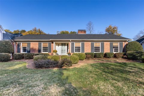 2519 Hatherly Road