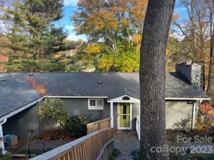 74 Plymouth Circle