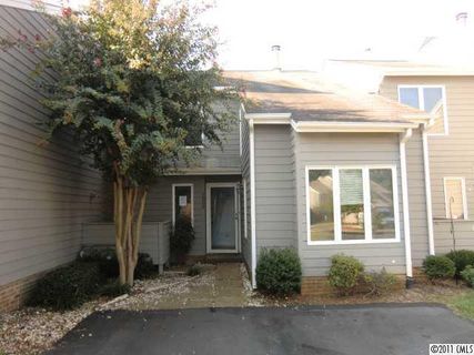7620 Mariner Cove Drive