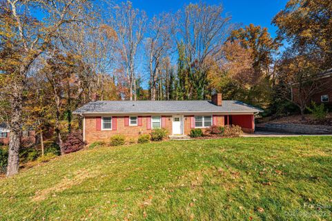 132 30th Avenue sold home in Fairview Park, Hickory, NC
