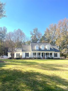 740 Sanside Drive sold home in Stornoway, York, SC