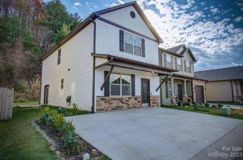 27 Greenly Lane