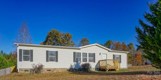 1090 Canada Drive sold home in Stanley Acres, Dallas, NC