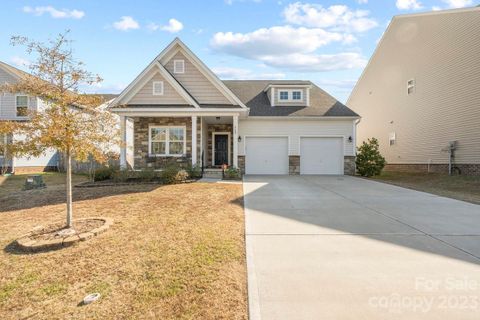 560 Braintree Terrace