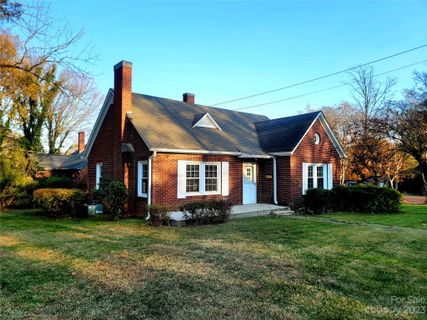 Previously sold for $224,000