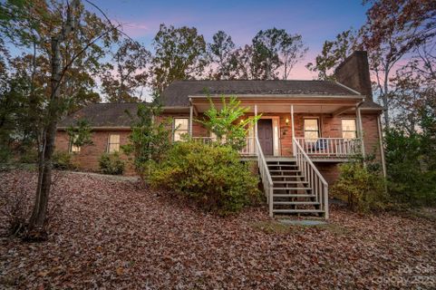 6212 Harbor Drive sold home in Lake Shore Estates, Concord, NC