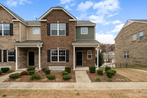 6355 Prosperity Church Road sold home in Preserve at Prosperity Church, Charlotte, NC