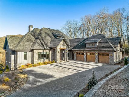 498 Walnut Valley Parkway