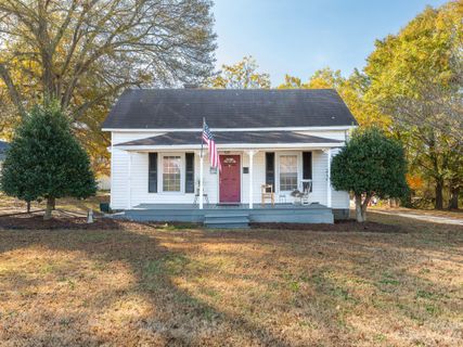 103 Columbia Street sold home in The Lesavoy Foundation, Clover, SC