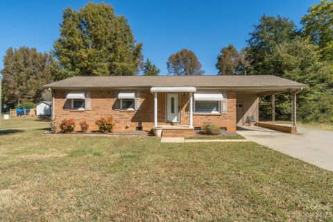 249 Branchwood Circle sold home in Ebenezer Village, Kings Mountain, NC