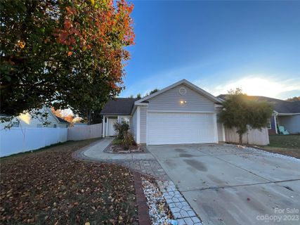 8953 Gerald Drive sold home in Sullivans Trace, Charlotte, NC