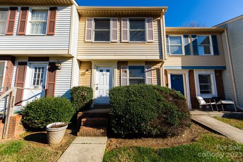 7611 Holly Grove Court sold home in Holly Grove, Charlotte, NC