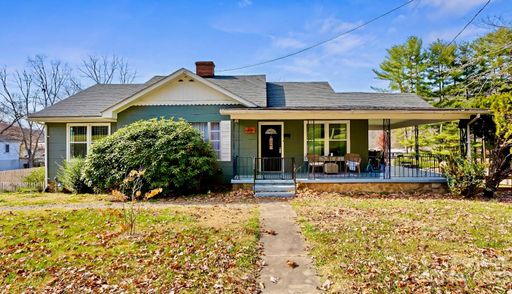824 Brown Avenue sold home in Grimball Park, Waynesville, NC