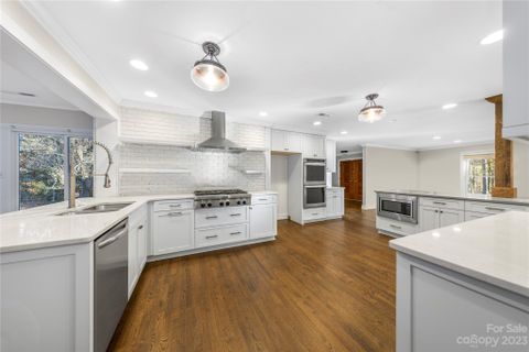400 Highland Forest Drive sold home in Highland Forest, Charlotte, NC