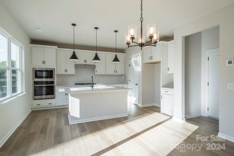 8217 Franklin Trail Street sold home in Alton Creek, Charlotte, NC
