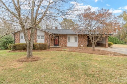 109 Maplewood Drive sold home in Council Oaks, Morganton, NC
