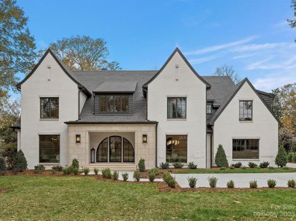 3272 Foxcroft Road