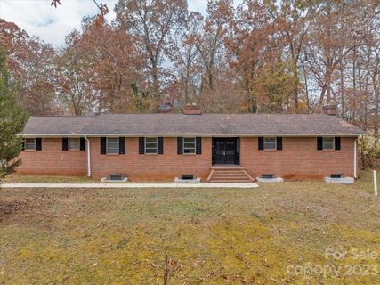 219 Walnut Avenue sold home in Woodland Park, Mount Holly, NC