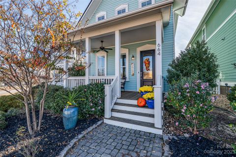 664 Bluff Loop Road