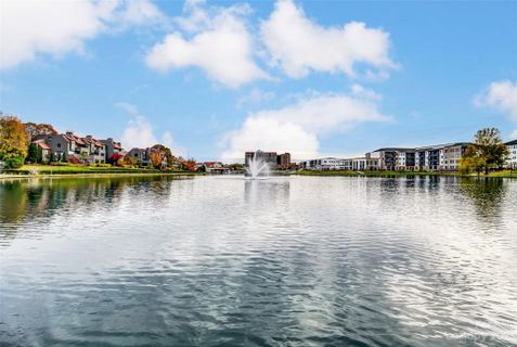 9041 J M Keynes Drive 11 sold home in Lakeshore Village, Charlotte, NC