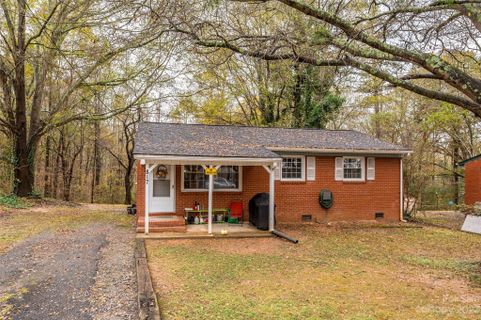 817 Circle View Drive sold home in Green Acres, Gastonia, NC