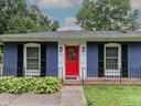 15805 Fairfield Drive sold home in Matthews, SC