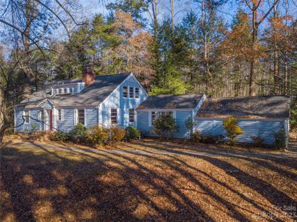 2 Hilltop Road