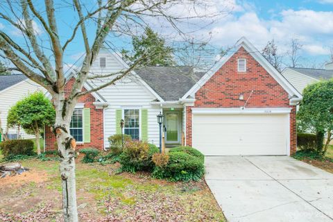13228 Lampmeade Lane sold home in Chelsea Commons Yorkshire, Charlotte, NC