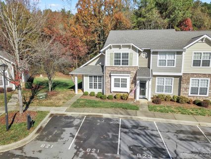 821 Lacebark Drive