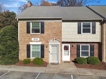 3720 Park Road sold home in Ashbrook Condos, Charlotte, NC