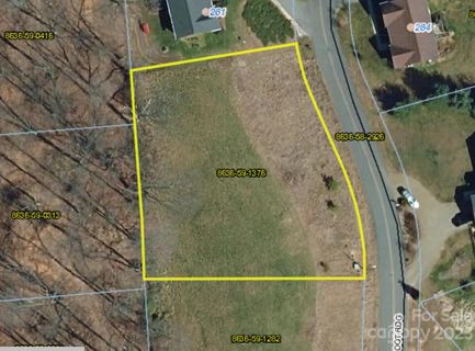 Lot 21 Barefoot Ridge Road sold home in Barefoot Ridge, Clyde, NC