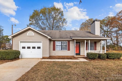 5422 Barnview Court sold home in Poplar Springs, Charlotte, NC