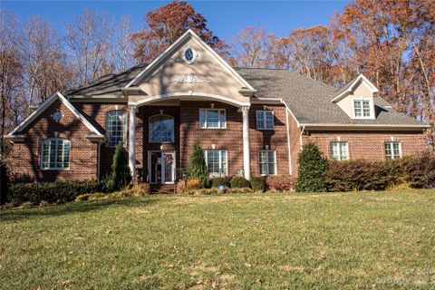 103 Glenview Drive