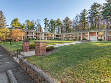 102 Boyd Drive 5B sold home in Flat Rock Manor, Flat Rock, NC